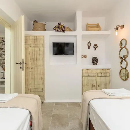 Memorias Sangri Naxos Villa